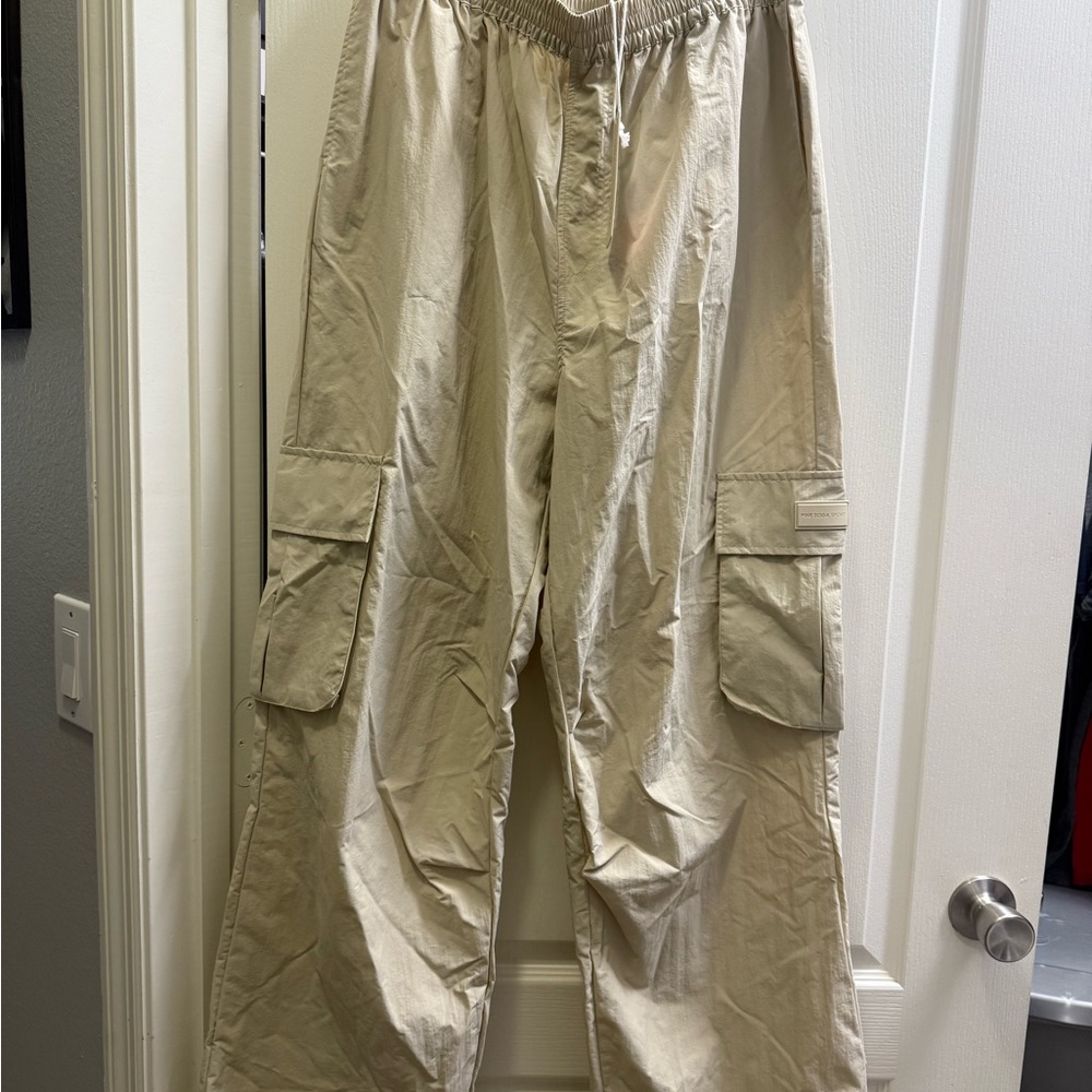 Tan cargo Joggers with Relaxed Fit and Lightweight Comfort